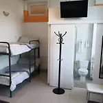 De Facultades Hostal *
