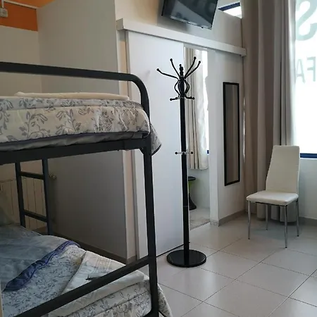 De Facultades Hostel Santander