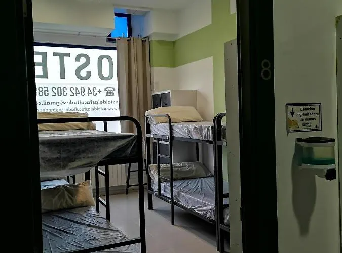 De Facultades 旅馆 桑坦德