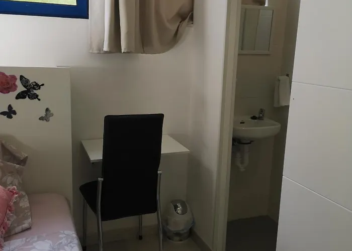 De Facultades Hostel Santander