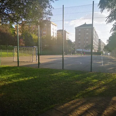 بيت شباب De Facultades *