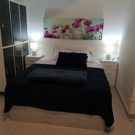 De Facultades Hostel Santander